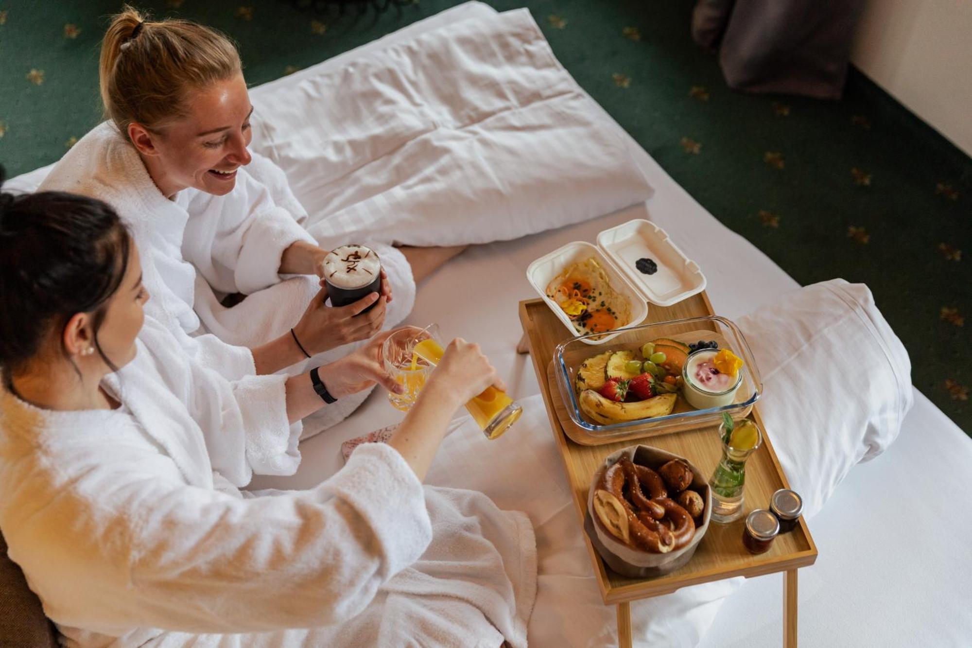 Hotel . Wirtshaus Tauernhex Piesendorf Eksteriør billede